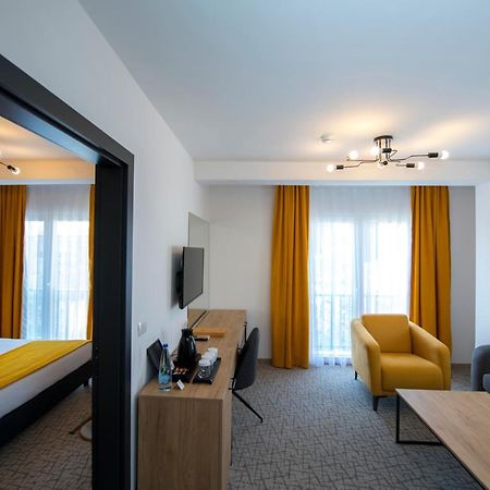 City Inn Prishtinë Luaran gambar