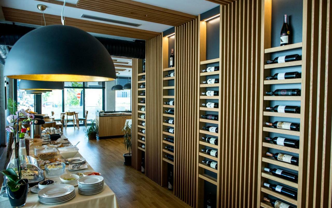 City Inn Prishtinë Luaran gambar
