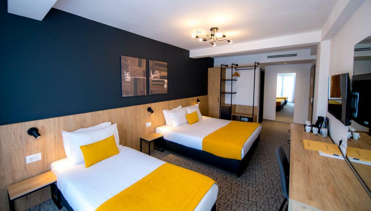 City Inn Prishtinë Luaran gambar