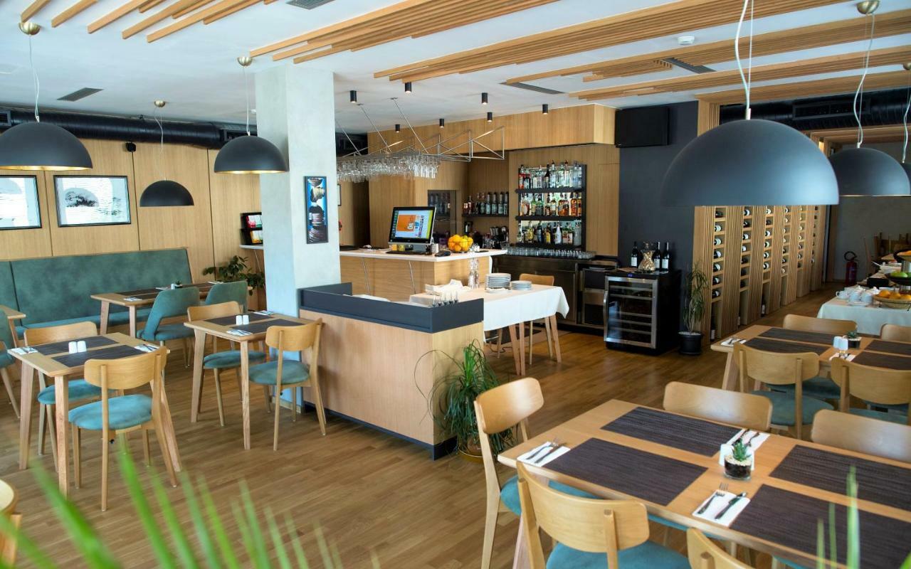 City Inn Prishtinë Luaran gambar